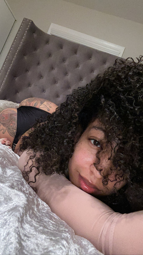 Nacktes geleaktes OnlyFans-Foto von Own Me