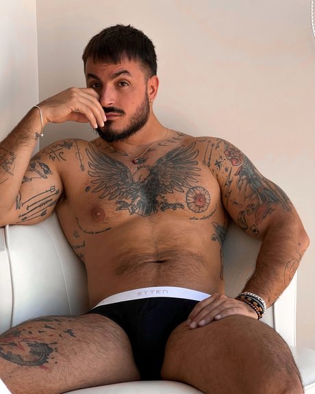 Nacktes geleaktes OnlyFans-Foto von Markomx