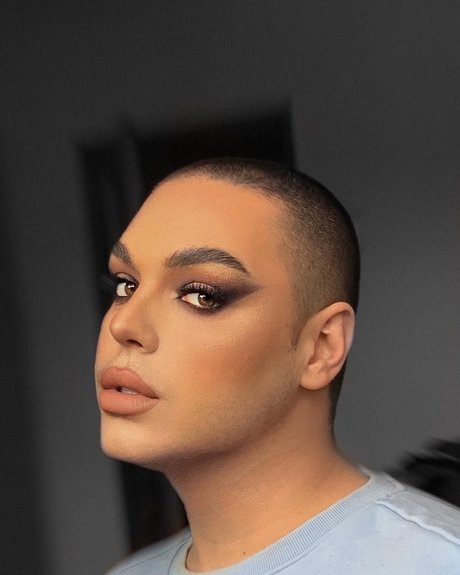 Nacktes geleaktes OnlyFans-Foto von Mario Simenn