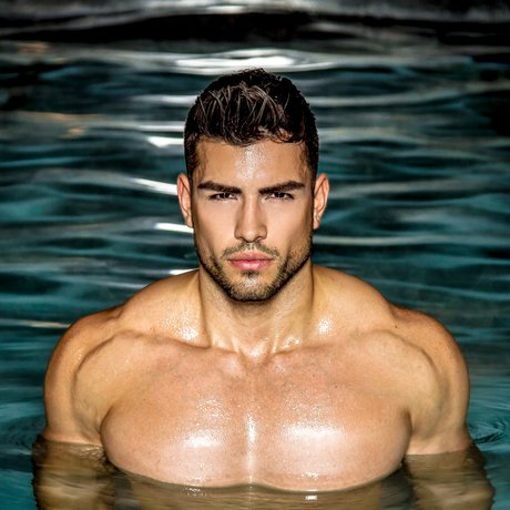 Nacktes geleaktes OnlyFans-Foto von Mario Rodriguez