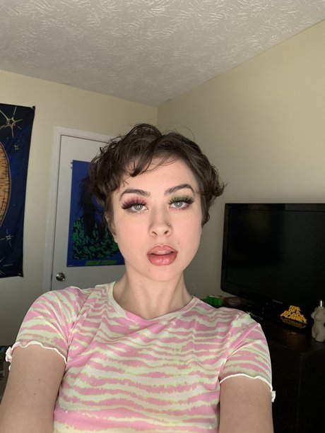Nacktes geleaktes OnlyFans-Foto von Sad