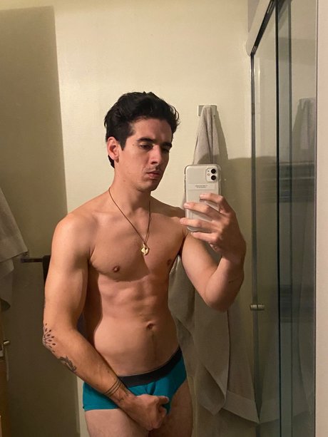 Nacktes geleaktes OnlyFans-Foto von Mariano Wejebe