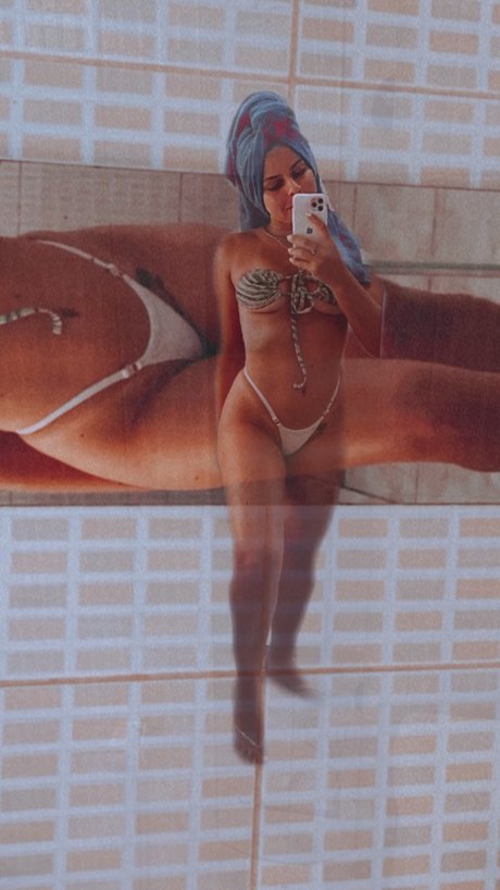 Nacktes geleaktes OnlyFans-Foto von Isabele Mariano
