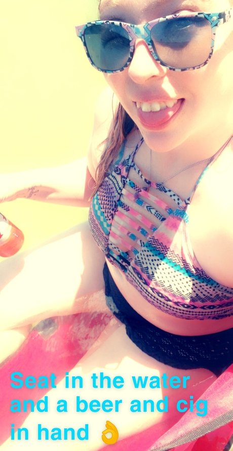 Nacktes geleaktes OnlyFans-Foto von Marelymermaid