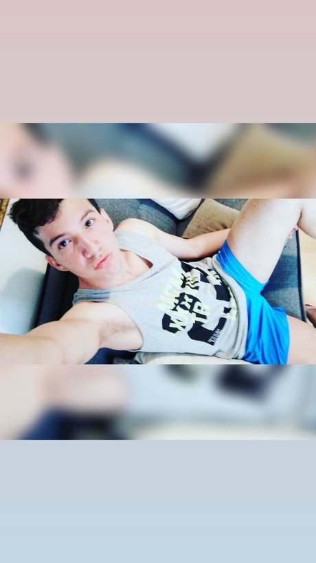 Nacktes geleaktes OnlyFans-Foto von Manu Boom