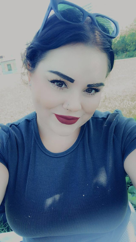 Nacktes geleaktes OnlyFans-Foto von Maggiepie