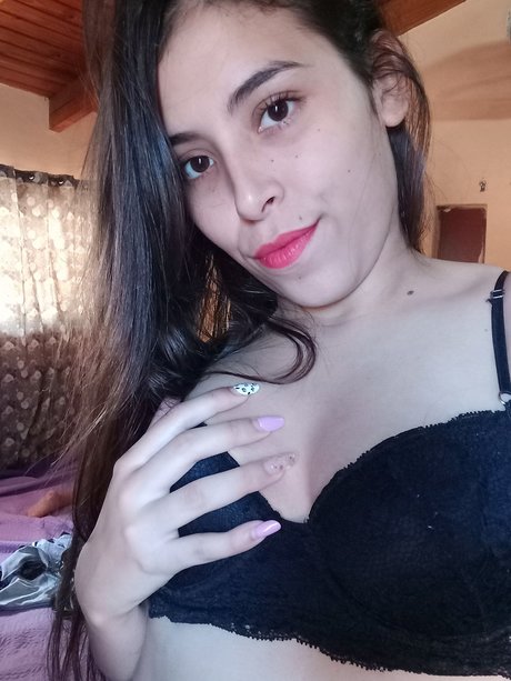 Nacktes geleaktes OnlyFans-Foto von Magaly