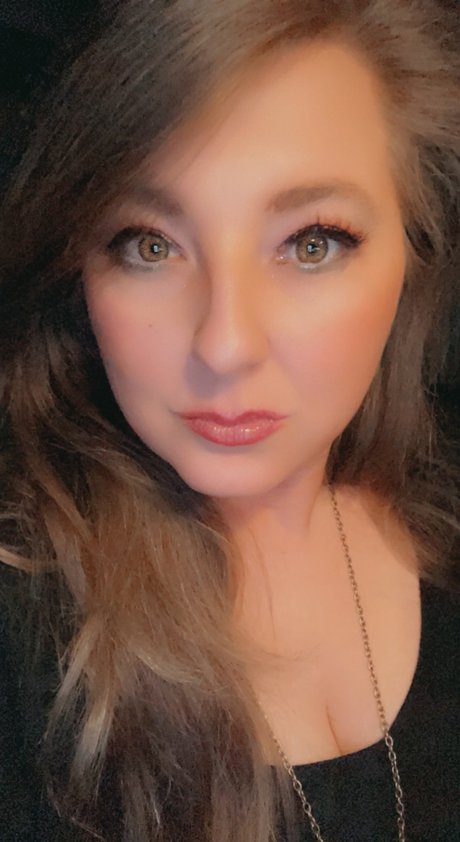 Nacktes geleaktes OnlyFans-Foto von Mae
