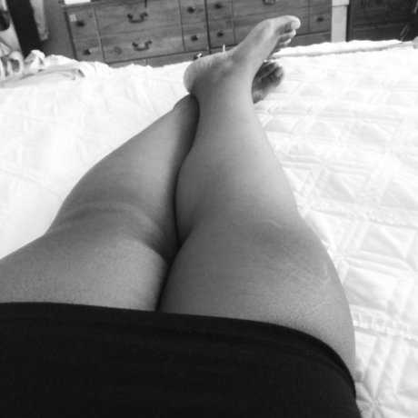 Nacktes geleaktes OnlyFans-Foto von Elle