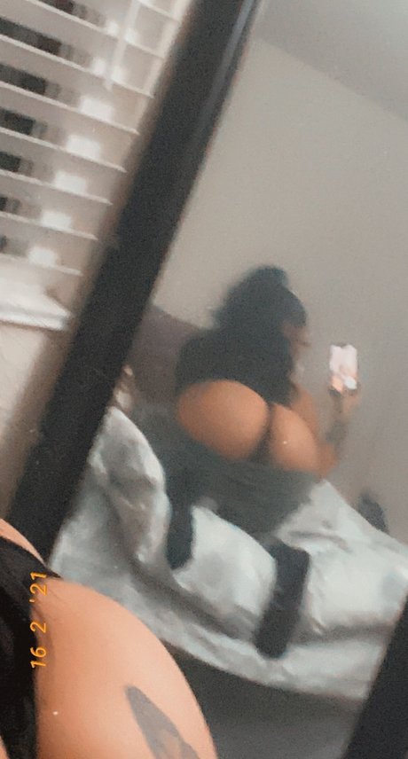 Nacktes geleaktes OnlyFans-Foto von Melo