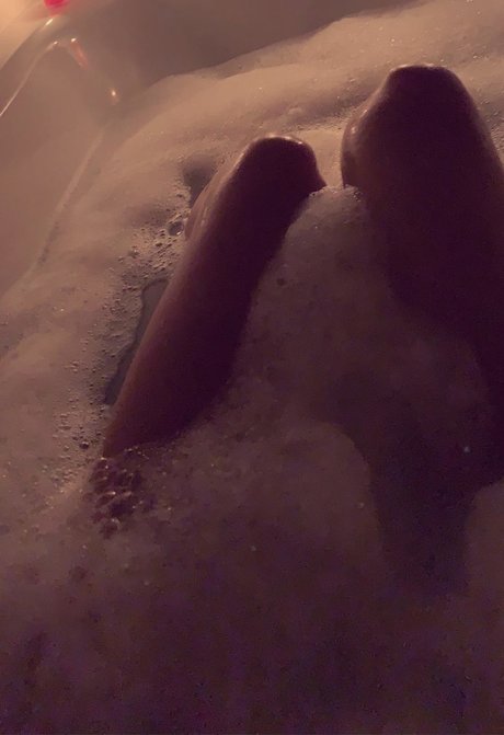 Nacktes geleaktes OnlyFans-Foto von Melinda