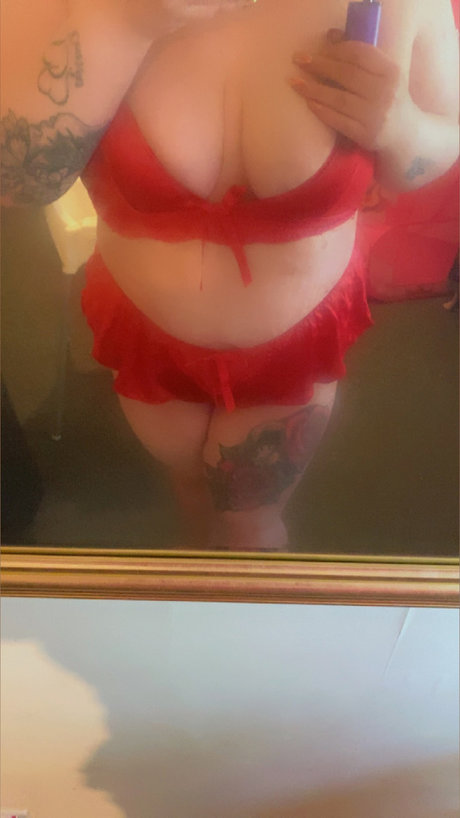 Nacktes geleaktes OnlyFans-Foto von Melina Leo