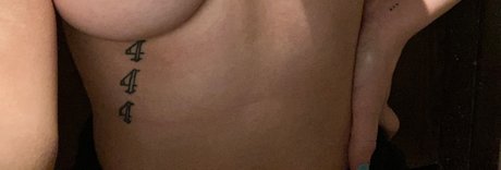 Nacktes geleaktes OnlyFans-Foto von Mel