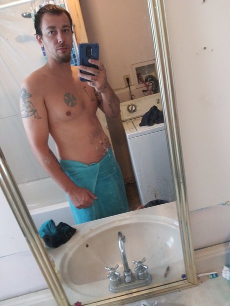 Nacktes geleaktes OnlyFans-Foto von Jeffrey