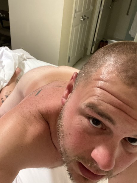 Nacktes geleaktes OnlyFans-Foto von Jason