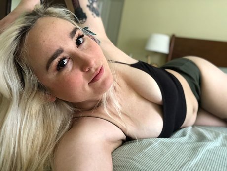 Nacktes geleaktes OnlyFans-Foto von Bree Sandin