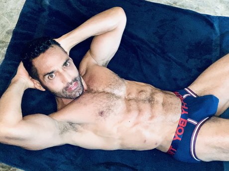 Nacktes geleaktes OnlyFans-Foto von Maxxxeur