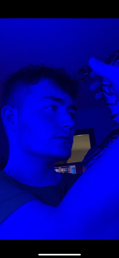 Nacktes geleaktes OnlyFans-Foto von Maximilian
