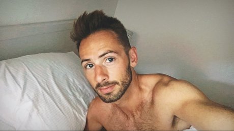 Nacktes geleaktes OnlyFans-Foto von Max Higher