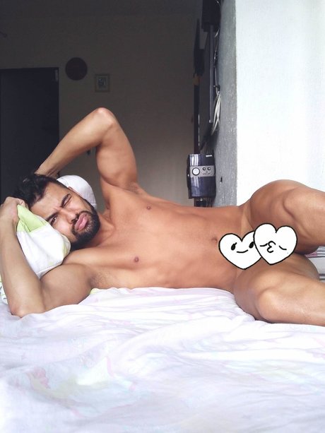 Nacktes geleaktes OnlyFans-Foto von Max Bootyxxx