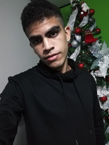 Nacktes geleaktes OnlyFans-Foto von Manu