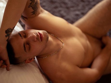 Nacktes geleaktes OnlyFans-Foto von Matt Sail