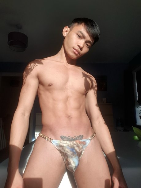 Nacktes geleaktes OnlyFans-Foto von Twinkbotsev