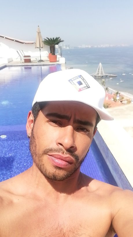 Nacktes geleaktes OnlyFans-Foto von M A T E O