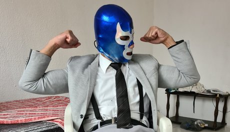 Nacktes geleaktes OnlyFans-Foto von Suited Stallion  Semental En Traje