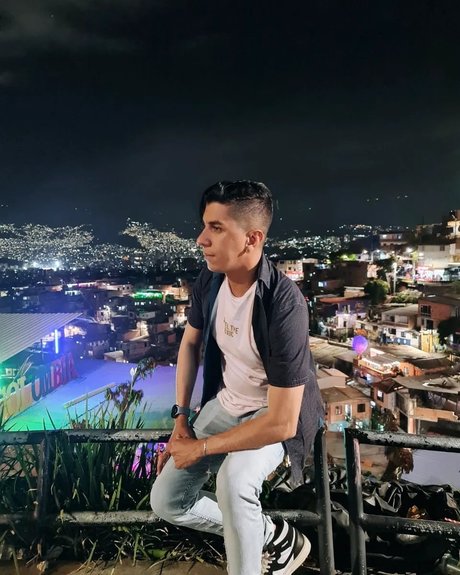 Nacktes geleaktes OnlyFans-Foto von Kike