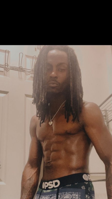 Nacktes geleaktes OnlyFans-Foto von Marvin Delmonte