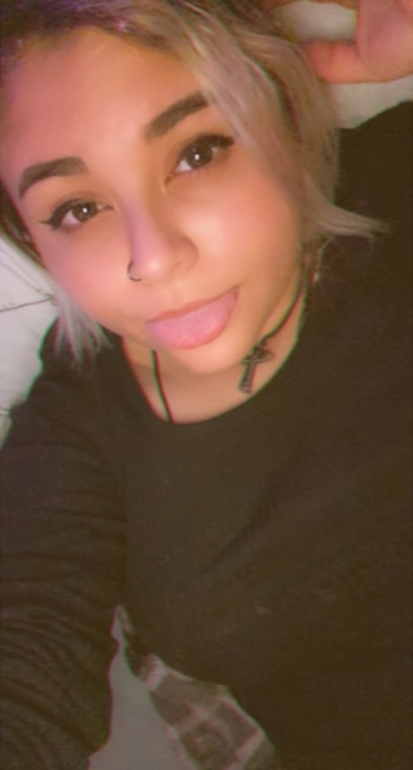 Nacktes geleaktes OnlyFans-Foto von Iris