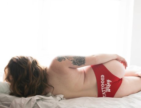 Nacktes geleaktes OnlyFans-Foto von Mimi