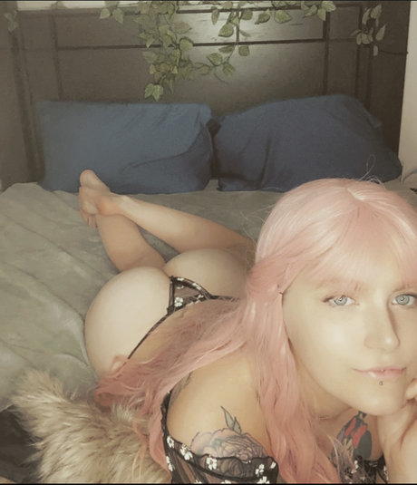 Nacktes geleaktes OnlyFans-Foto von Millie