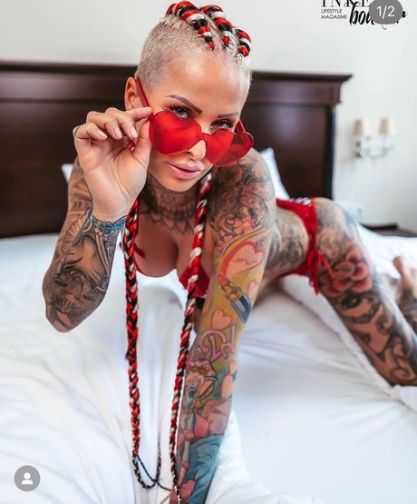 Nacktes geleaktes OnlyFans-Foto von Milkieshakesfree