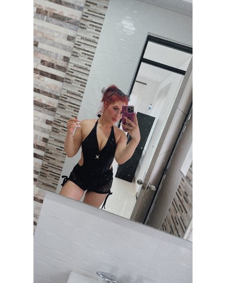 Nacktes geleaktes OnlyFans-Foto von Camila