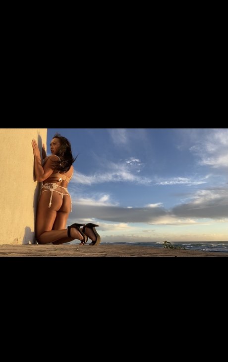 Nacktes geleaktes OnlyFans-Foto von Mikkah Hunt