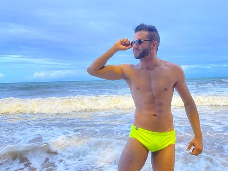 Nacktes geleaktes OnlyFans-Foto von Mike Rod