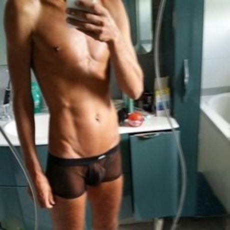 Nacktes geleaktes OnlyFans-Foto von Mike