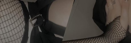 Nacktes geleaktes OnlyFans-Foto von Mika