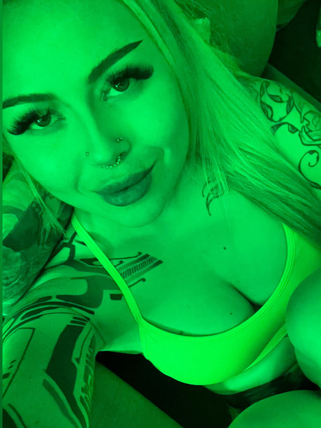Nacktes geleaktes OnlyFans-Foto von Michelle Green