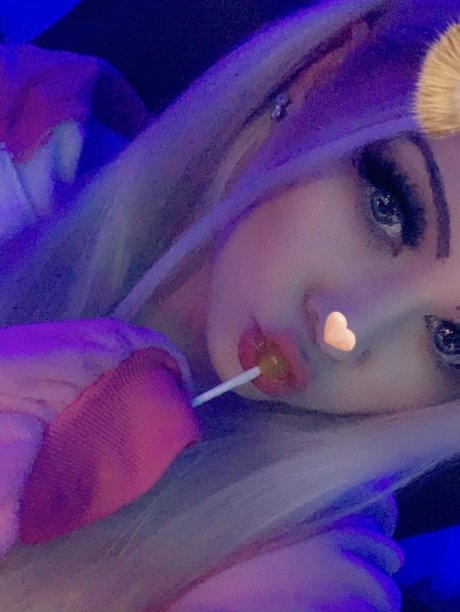 Nacktes geleaktes OnlyFans-Foto von  Cara Mia 