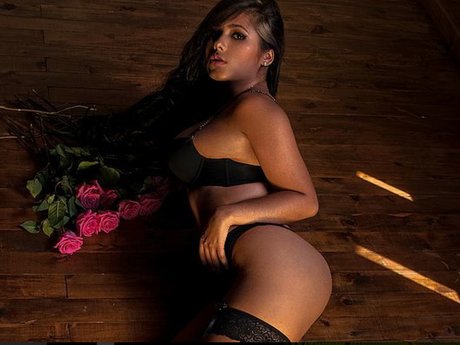 Nacktes geleaktes OnlyFans-Foto von Mharia Angel