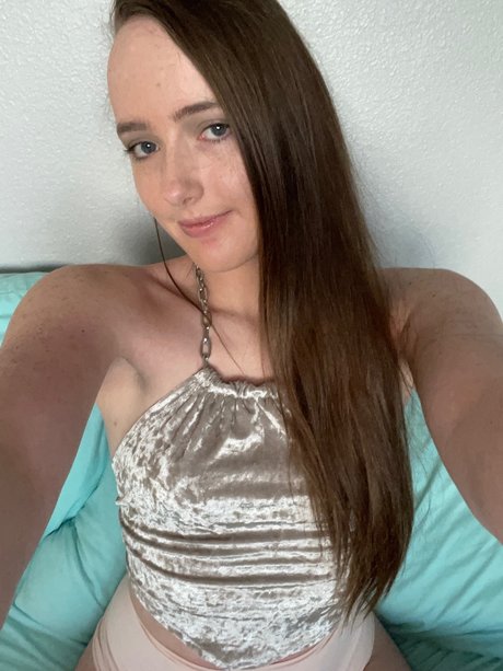 Nacktes geleaktes OnlyFans-Foto von Moon Pixie