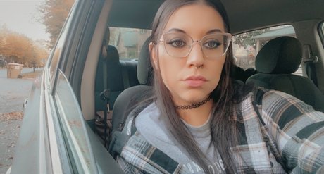 Nacktes geleaktes OnlyFans-Foto von Liv