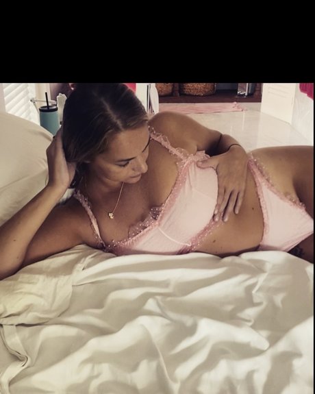 Nacktes geleaktes OnlyFans-Foto von Molly