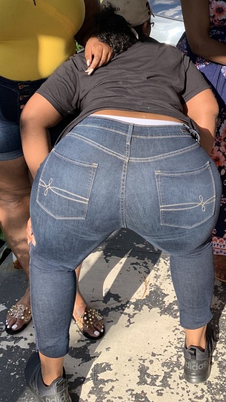 Nacktes geleaktes OnlyFans-Foto von Missy