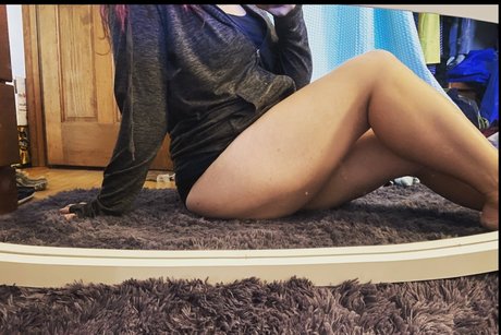 Nacktes geleaktes OnlyFans-Foto von Mndaplz09