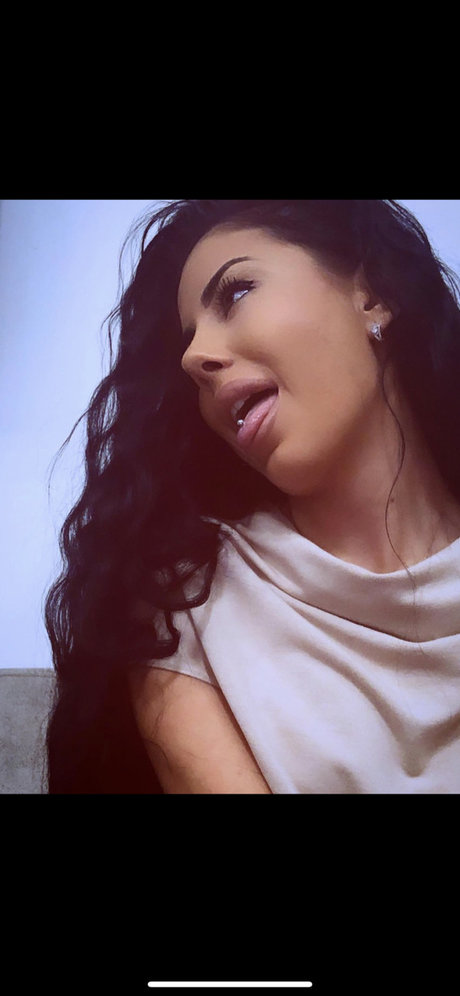 Nacktes geleaktes OnlyFans-Foto von Ramona
