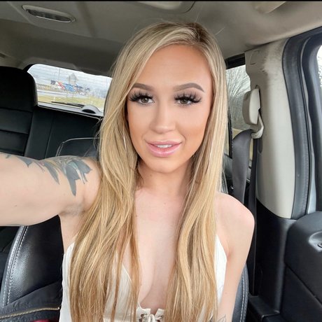 Nacktes geleaktes OnlyFans-Foto von Monica